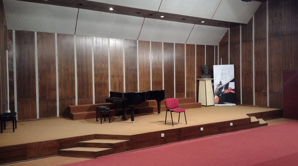 Nova v.d. direktorka beogradske muzičke škole Josip Slavenski dala ostavku 1