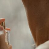 Zbog čega isti parfem drugačije miriše na različitim osobama? 2