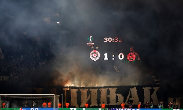 Petrić i ekipa grade, huligani ruše: UEFA opet zatvorila stadion Partizana 1