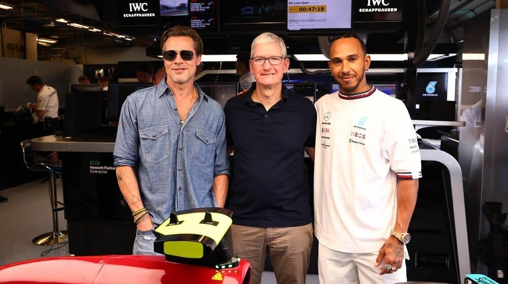 Zašto Bred Pit razgovara sa Luisom Hamiltonom, a nadgleda ih reditelj Top Gana 1