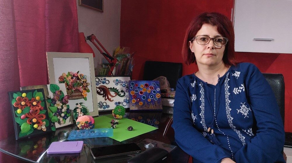 Zaječarka pravi ukrase i razglednice pa ih poklanja u humanitarne svrhe 1