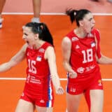 "Blago nama dok imamo Tiću, tek će da eksplodira u finalu": Trofejna Milena Rašić impresionirana Tijanom Bošković i ostalim odbojkašicama 12