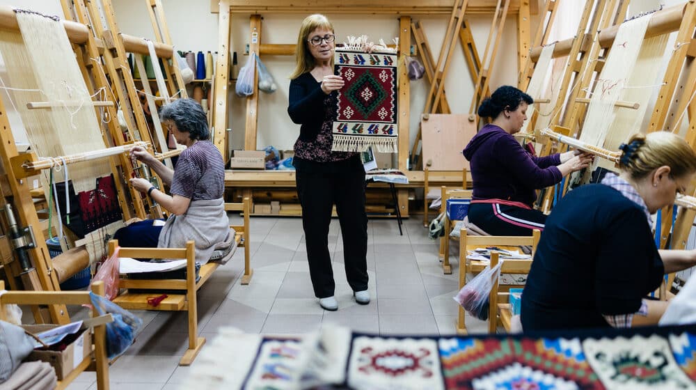 „Da vrag slomi nogu": Priča o umetnosti i urocima satkana u 400 godina tradicije u Pirotu 1