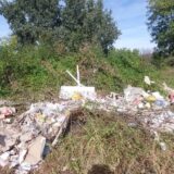 Pored kupališta u Zaječaru “nikla” divlja deponija 10