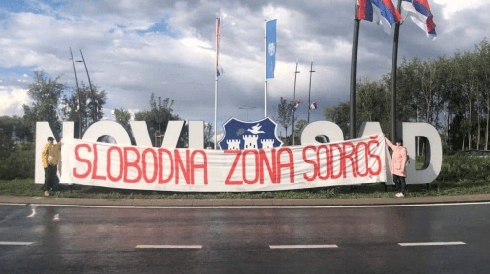 SNS: Lažni ekolozi ugrožavali živi svet na Šodrošu bacanjem dimnih bombi i topovskih udara 1