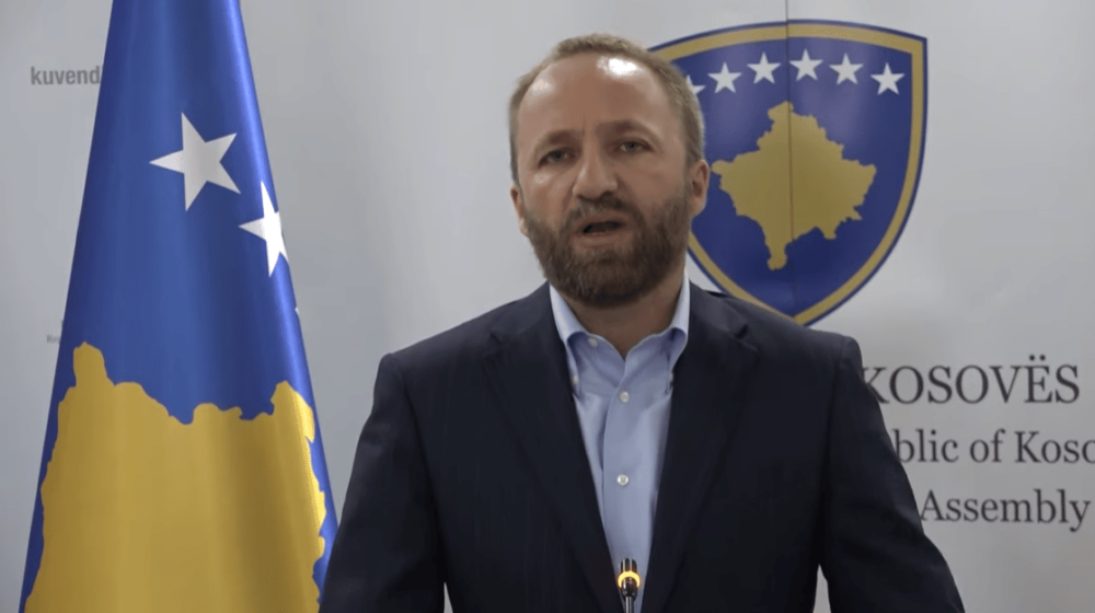 Kurti za odbijanje zahteva Zapada oko preregistracije vozila dobio podršku opozicione PDK 1