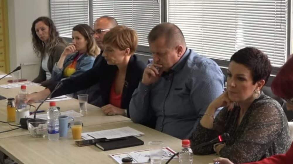 Ko zna ko su, gde i kako rade poslanici 1