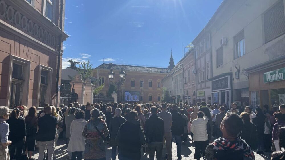 Patrijarh Porfirije u Novom Sadu: "Od onih koji su izgubili nekoga, nikada nisam čuo jedinu reč mržnje prema onima koji su zlo učinili" 2