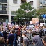 Ženska solidarnost: Protest ispred Informera zbog opšte mizoginije koja vlada u Srbiji 3
