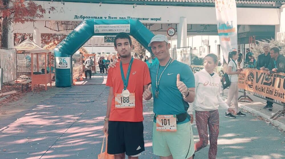 Šesnaestogodišnjak postao prvi dečak sa autizmom u Srbiji i regionu koji je istrčao polumaraton u regularnoj seniorskoj konkurenciji 1