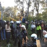 Ponovo incidenti u Novom Sadu: Uhapšeno četvoro aktivista u Šodrošu, novi protesti najavljeni za subotu (VIDEO, FOTO) 2
