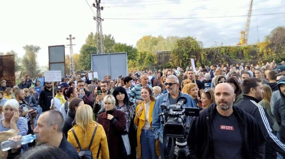 Protest na Šodrošu: Više osoba uhapšeno, ima povređenih (FOTO; VIDEO) 1