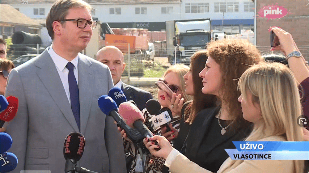 Aleksandar Vučić o Zorani Mihajlović: Posle 10 godina za par sati rečeno sve najgore o kolegama, pre toga Boga molili da budete ministar 1 Aleksandar Vučić o Zorani Mihajlović: Posle 10 godina za par sati rečeno sve najgore o kolegama, pre toga Boga molili da budete ministar 1