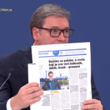 "Kao izjednačavanje dobra i zla": Zašto je predsednik Vučić uporedio Danas sa Informerom? 3
