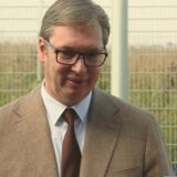 Vučić o tome da li je "bio sam kao siroče": Jadni su oni koji to tvrde, na večeri sam sedeo pored Makrona 9