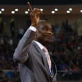 Čuveni košarkaš Dikembe Mutombo se leči od tumora na mozgu 8