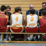 Em izgubili, em svi pokupili korona virus 1