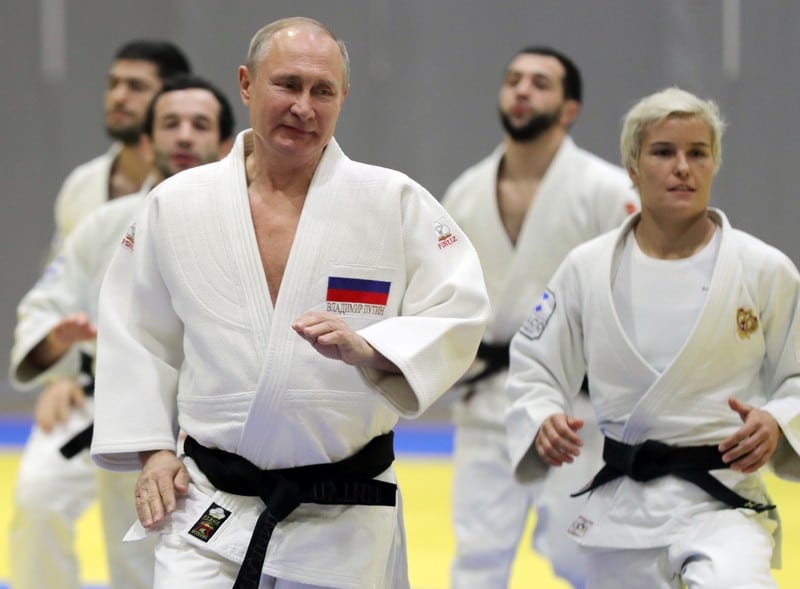 "NATO prodavac godine" i "Grabljivac slobode štampe": Vladimir Putin proslavlja 70. rođendan u senci krvavog rata 5