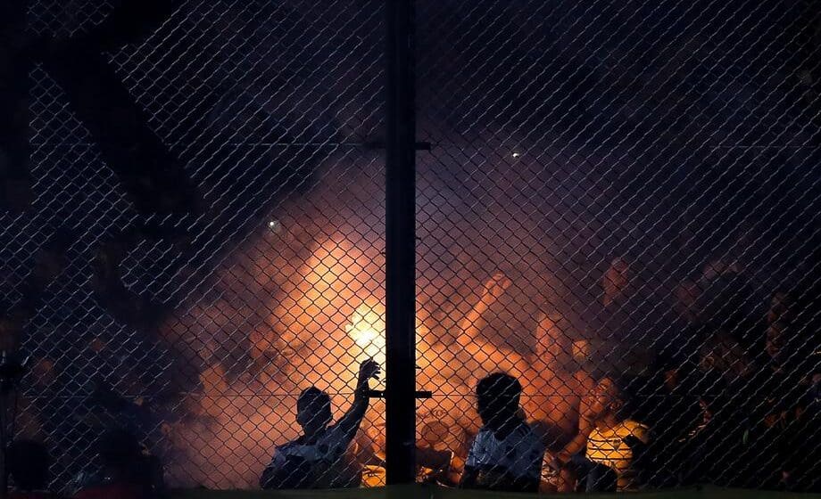 Nema kraja navijačkim neredima: Jedan mrtav i u Argentini 1