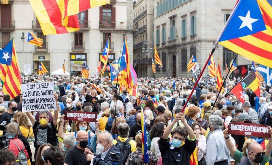Pet godina posle referenduma katalonska vlada u najvećoj krizi u poslednjih deset godina 1