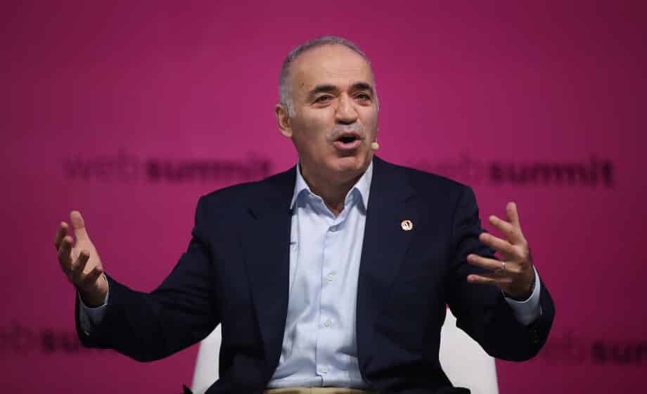 Kasparov: Svaki Rus koji živi u Rusiji je deo Putinovog ratnog stroja 1