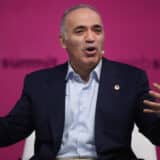 Kasparov: Svaki Rus koji živi u Rusiji je deo Putinovog ratnog stroja 1