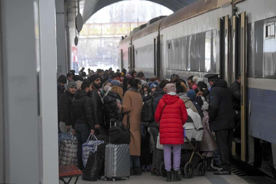 Hodorkovski: Pametnom viznom politikom iskoristiti ruski odliv mozgova i kazniti Putina 2 Hodorkovski: Pametnom viznom politikom iskoristiti ruski odliv mozgova i kazniti Putina 2