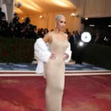 Kim Kardašijan kažnjena sa 1,26 miliona dolara zbog Instagram reklame za kriptovalutu 9