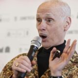 "Otac treša" Džon Voters se, posle dve decenije, vraća filmu kako bi adaptirao svoj roman 5