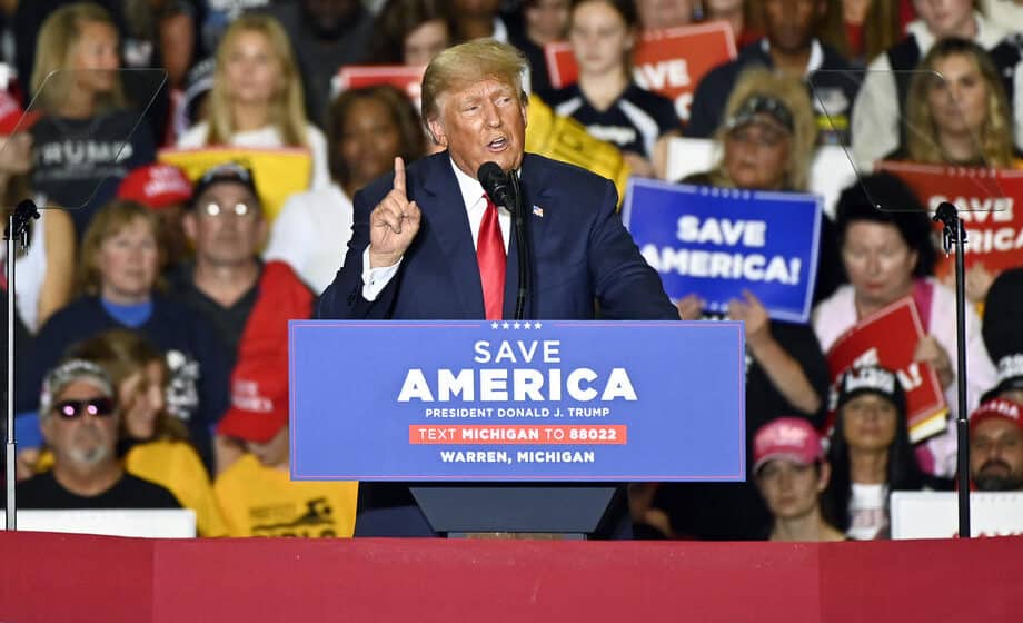 Tramp tužio CNN zbog Hitlera, traži skoro pola milijarde dolara 1