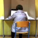 Lokalni izbori u BiH: U Doboju kandidat za odbornika nokautirao posmatrača 2