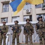 Život u Limanu nakon "krvavog" povlačenja ruskih snaga: "Rusi su iza sebe ostavili svoje poginule za koje će se pobrinuti limanski psi" 3