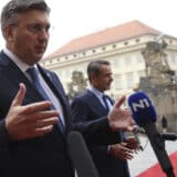 Plenković: Teze koje dolaze iz Beograda su uvredljive i netačne. Srbija želi u EU? To podrazumijeva i sankcije" 8