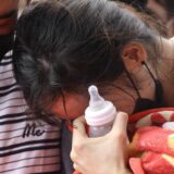 Tajland u žalosti nakon masakra u vrtiću: Ubijena deca imala od dve do pet godina, ubica pucao dok su spavali 7