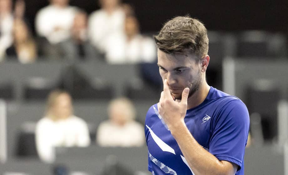 Kecmanović odmah ispao u Parizu 1