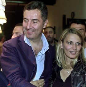 “Sa Lovćena vila kliče, đe si Milo pobjedniče”: Milo Đukanović o evropskom konceptu Crne Gore govorio i pre 20 godina 5