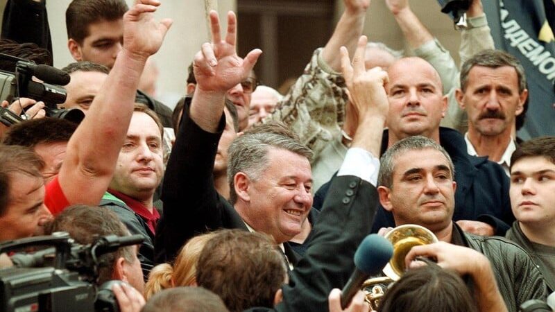 Lideri DOS-a odgovorili Vuku Draškoviću na izjavu da su 5. oktobar organizovali KGB, UDBA i JSO 4