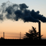 IEA: Vrhunac emisije gasova sa efektom staklene bašte očekuje se već 2025. godine 1