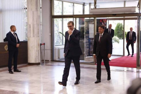 OBELEZENO 20 GODINA OD OSNIVANJA BIA "Vučić šalje poruku da je on jedino bitan": Zašto je ponovo produžen rok za formiranje nove vlade? 2