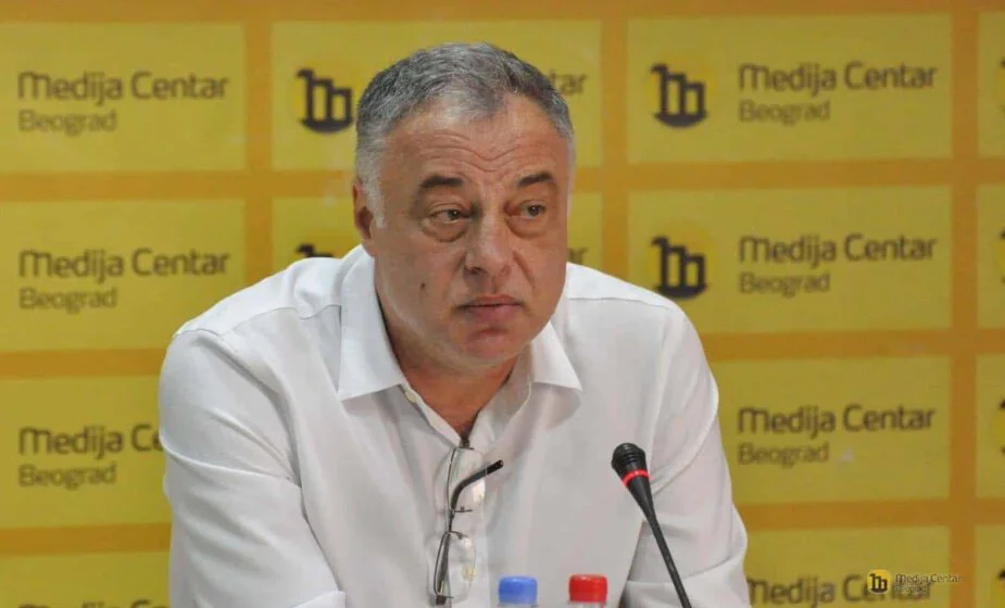 Profesor Alek Kavčić foto medija centar