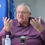 Kroz šta danas "prolaze" i šta "muči" srpske radikale? 4