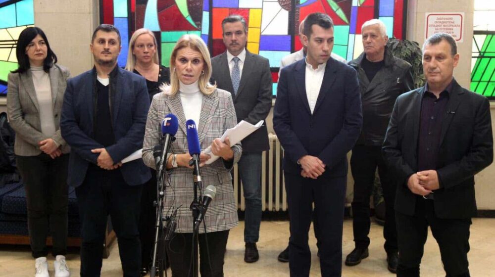 Odbornici dela opozicije obraćaju se uoči vanredne sednice Skupštine Beograda 1