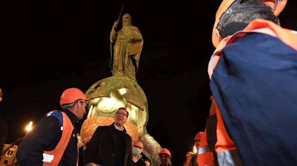 aleksandar vučič spomenik stefanu nemanji