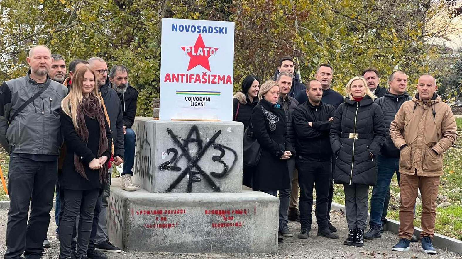 Završetak "Spomenika nevinim žrtvama" u Novom Sadu ponovo prolongiran, ovaj put razlog je oštećenje na postamentu 2