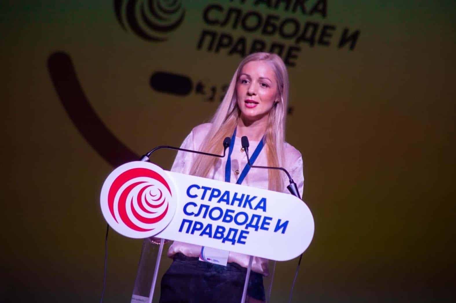 “Bolje da podignemo Spomenik novobogatašu”: Još nije počela gradnja spomenika nenasilju u Nišu jer nema zainteresovanih izvođača radova 4 jelena milošević foto privatna arhiva