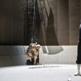 Premijera Hofmanstalove "Kule", političko-poetskog komada o odnosu moći i njene legitimacije, u minhenskom Rezidencteatru 7