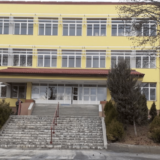 Učeniku skidali pantalone, primoravali ga da peva i hvatali ga za vrat: Slučaj vršnjačkog nasilja u školi u Vladičinom Hanu 4