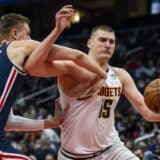 (VIDEO) "Kada nađem loptu u ormaru...": Košarkaški svet bruji o novom rekordu Nikole Jokića, a srpski centar nije ni trepnuo 8