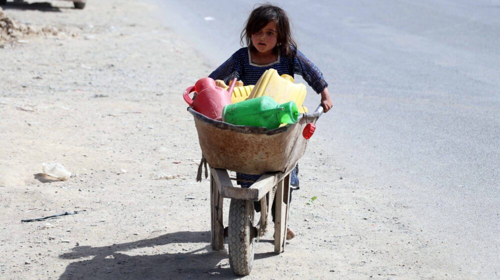 "Prodaju decu jer ne mogu da ih nahrane": Sa čime su zbog gladi suočeni ljudi u Avganistanu? 1