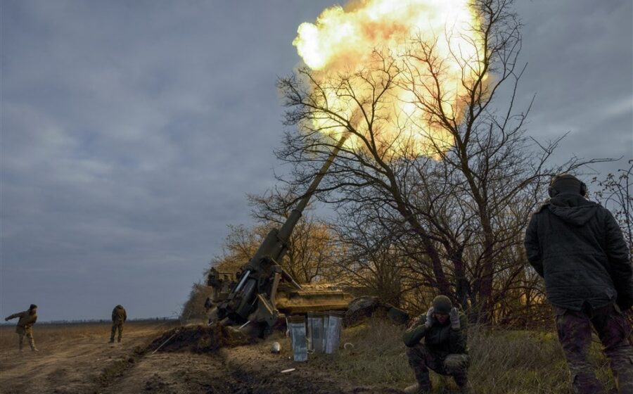 Ukrajinsko predsedništvo: Pet mrtvih, 20 ranjenih u ruskom udaru na Herson 1